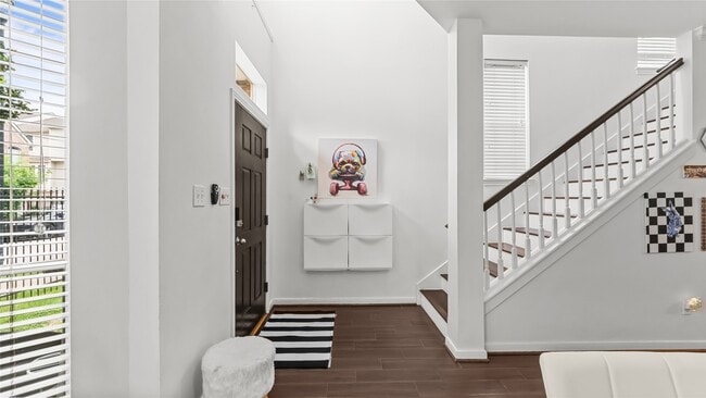 Building Photo - 1417 Anita St