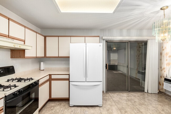 Building Photo - 1116 S 53rd St