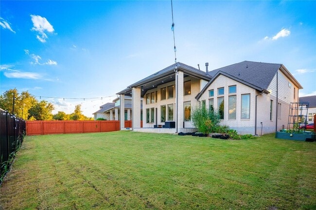 Building Photo - 312 Palatino Bend