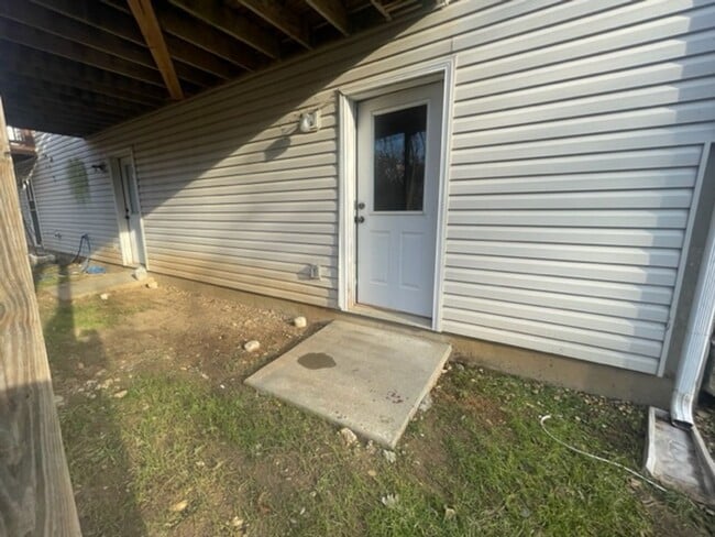 Building Photo - Italian Estates Property Management