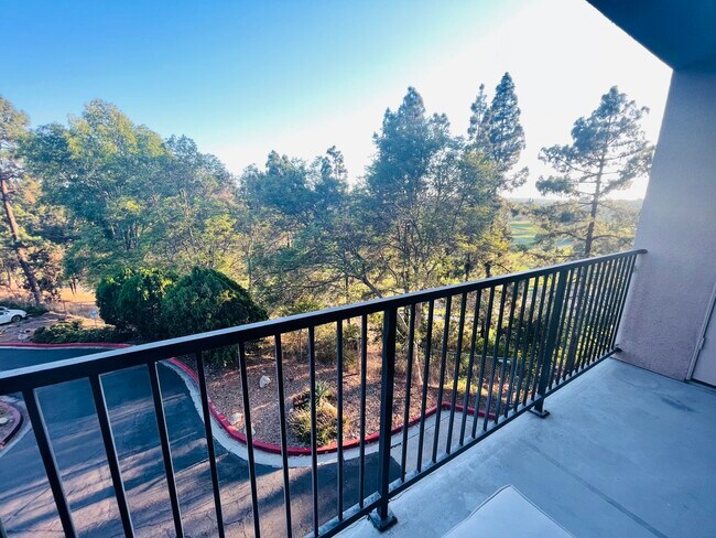 Building Photo - 7838 Cowles Mountain Ct