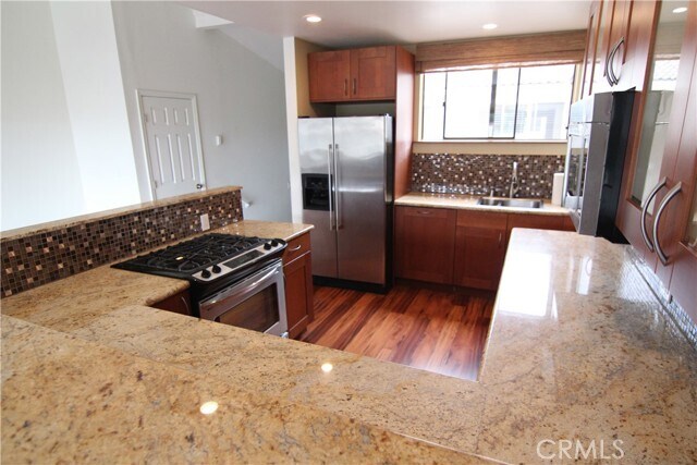 Building Photo - 4637 Park Dr