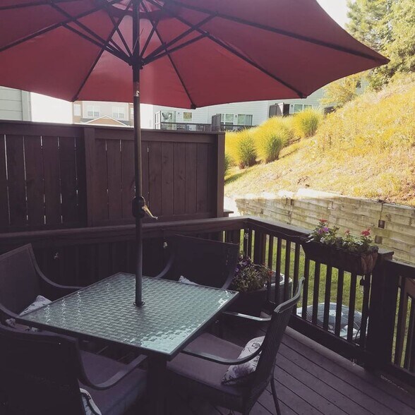 Building Photo - 1256 Liberty Pkwy NW