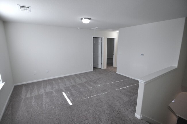 Building Photo - Amazing home ready to move in!