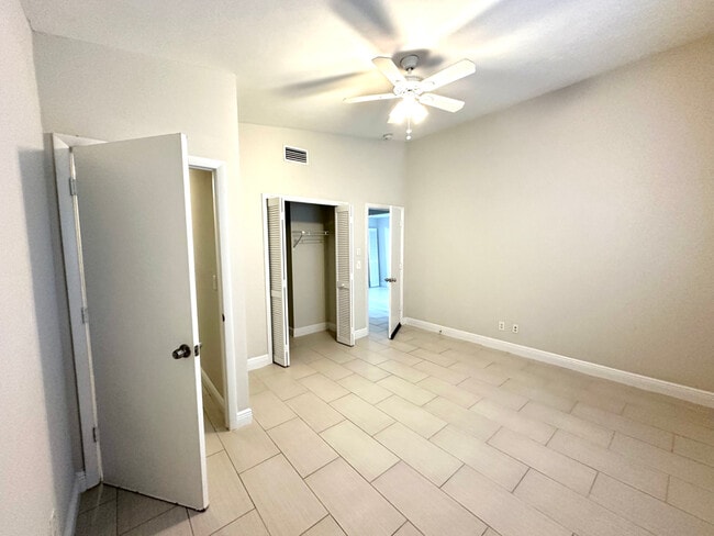 Building Photo - 8161 Winged Foot Dr