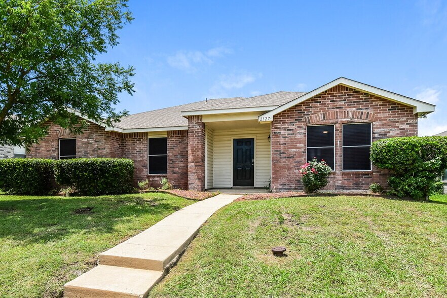 Building Photo - 2327 Graystone Dr