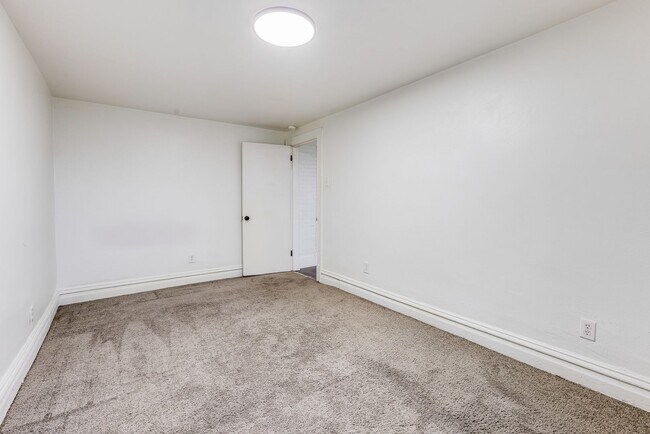 Building Photo - 1533 Arlington Ave