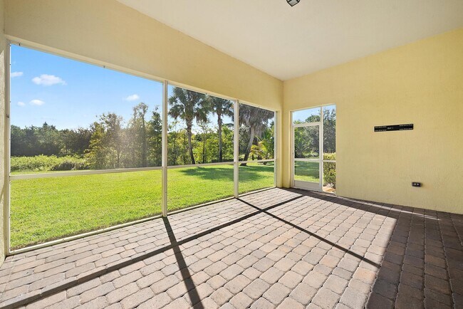 Building Photo - 127 Shores Pointe Dr