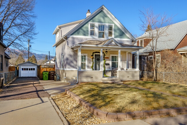 Building Photo - 1816 N Corona St