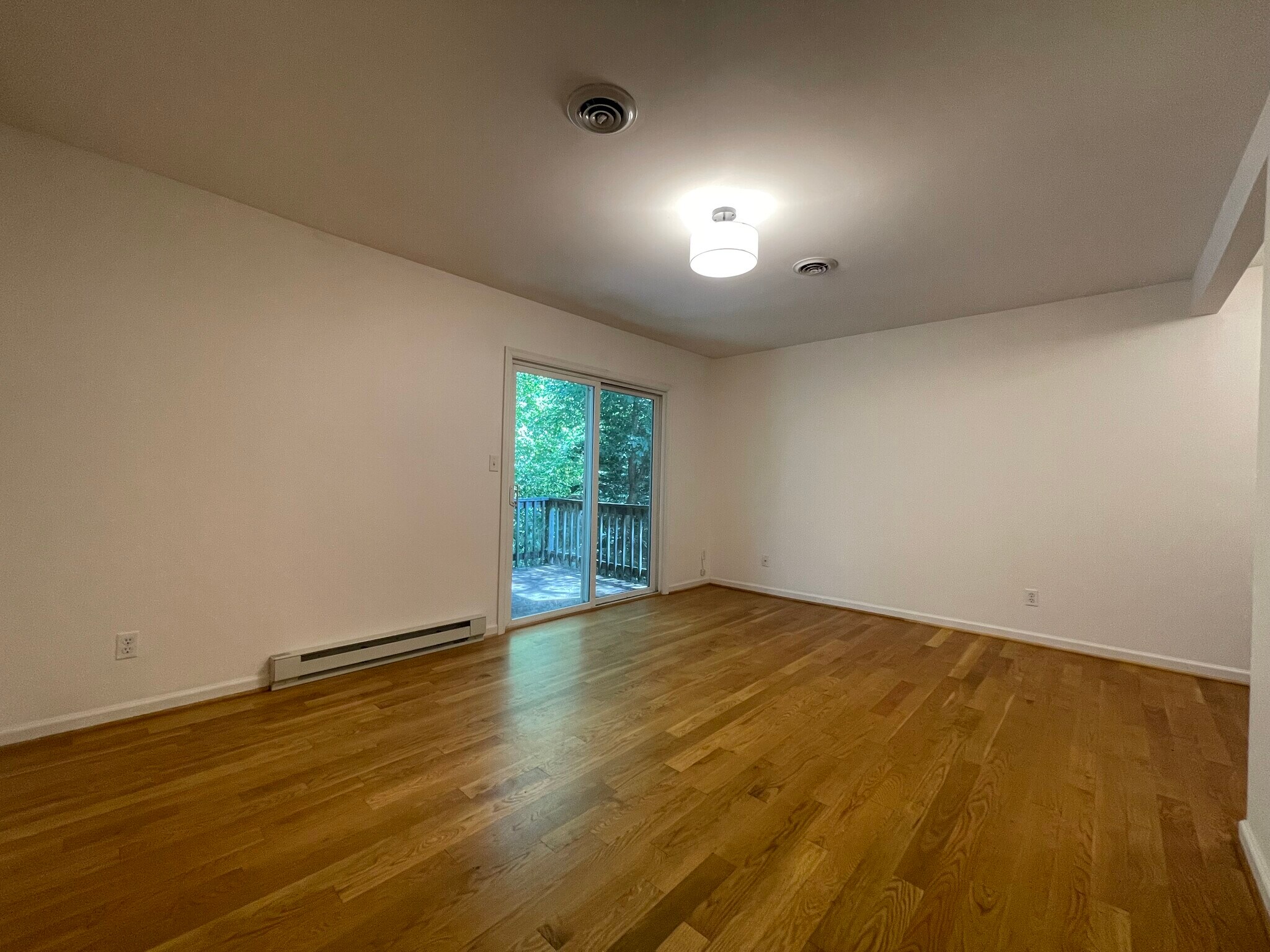 Building Photo - 1218 Holmes Ave