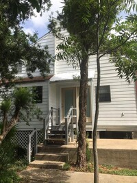 Building Photo - 2130 Fenwood St