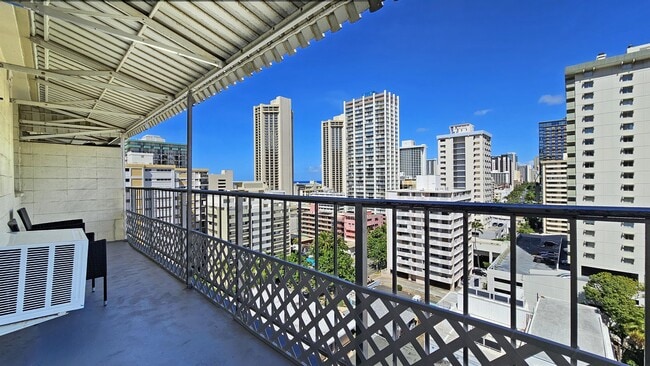 Building Photo - 222 Lili?uokalani Ave