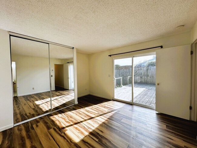 Building Photo - 432 Cambiaso Pl