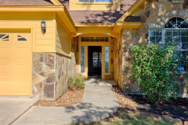 Building Photo - 14918 Pollux Dr