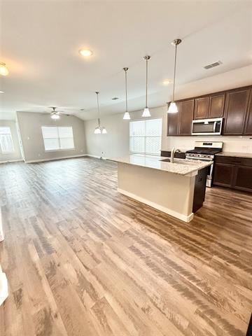 Building Photo - 9000 Dameron Dr