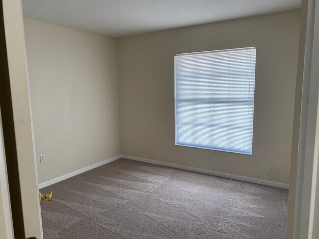 Building Photo - Home for rent