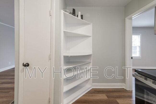 Building Photo - 3037 Marlowe Ave