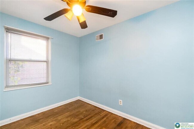 Building Photo - 240 Palmer St