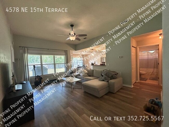 Building Photo - 4578 NE 15th Ter