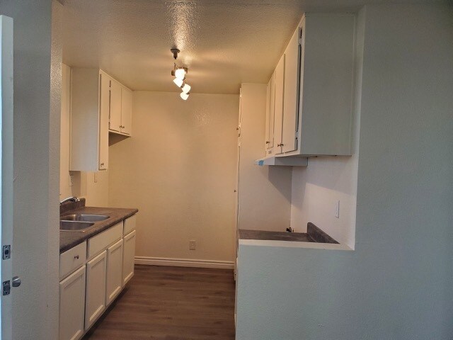 Building Photo - 13802 Cerise Ave