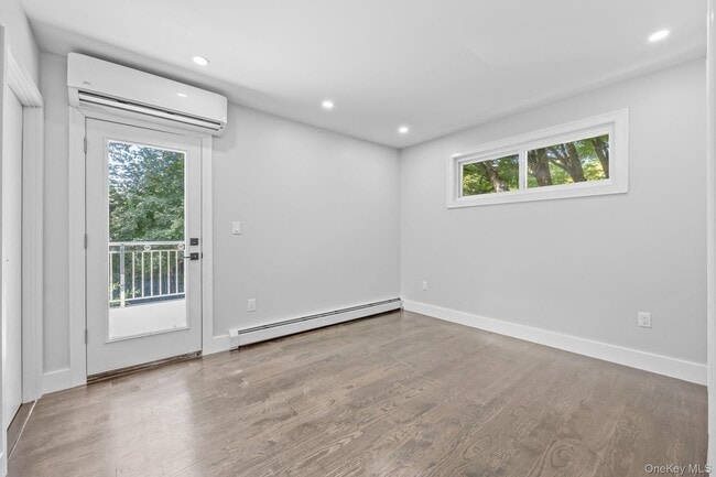 Building Photo - 86-14 Francis Lewis Blvd