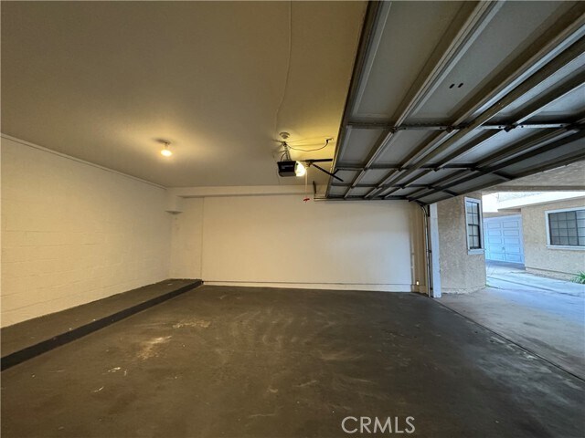Building Photo - 524 S Catalina Ave