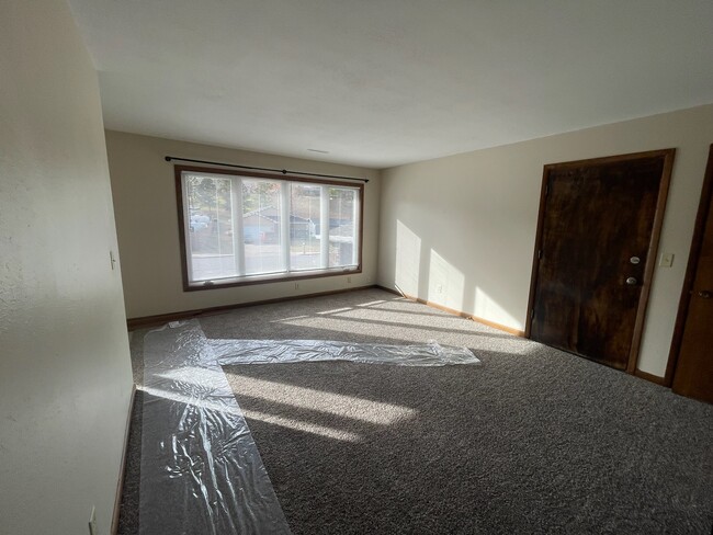 Living Room - 3450 Chapel Ln