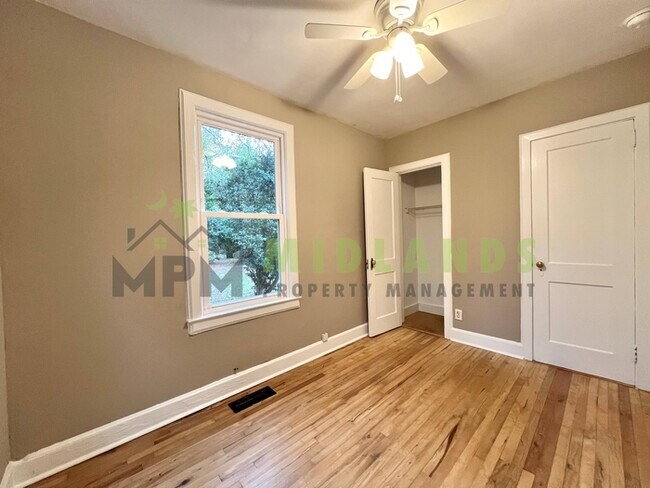 Building Photo - 2728 Holt Dr