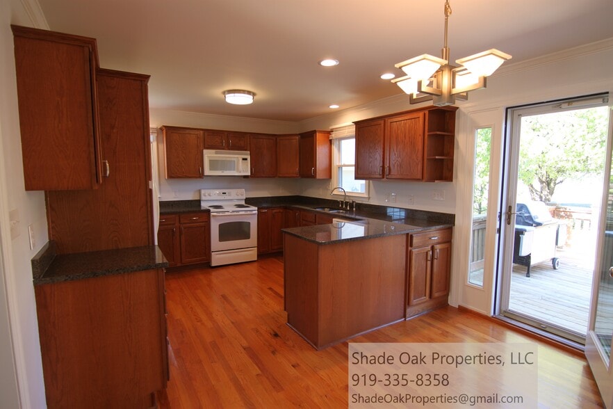 Building Photo - 8608 Manns Loop Rd