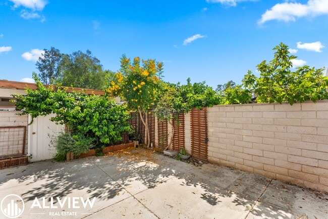 Building Photo - Spacious 3 Bed/2.5 Bath, 2-Story Home with Private Patio Available Now!