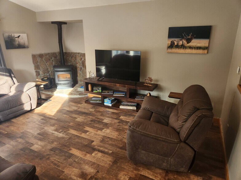 Building Photo - 4603 Co Rd 1