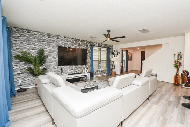 Building Photo - 17250 Texas Willow Dr