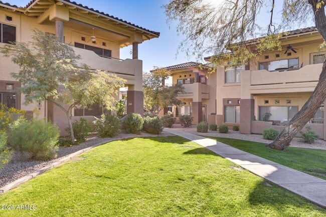 Building Photo - 9100 E Raintree Dr