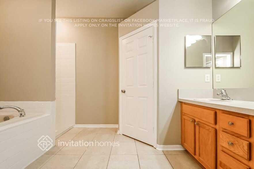 Building Photo - 1527 Emerald Hill Way
