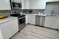 Building Photo - 2003 Larkhall Rd