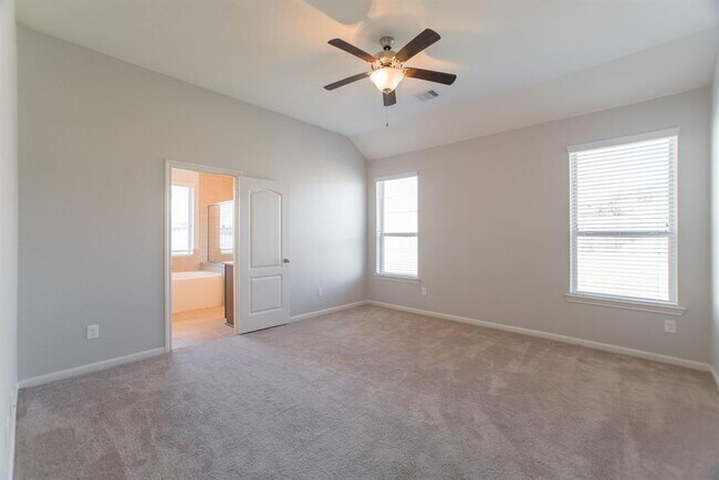 Building Photo - 8 Florentino Vine Pl