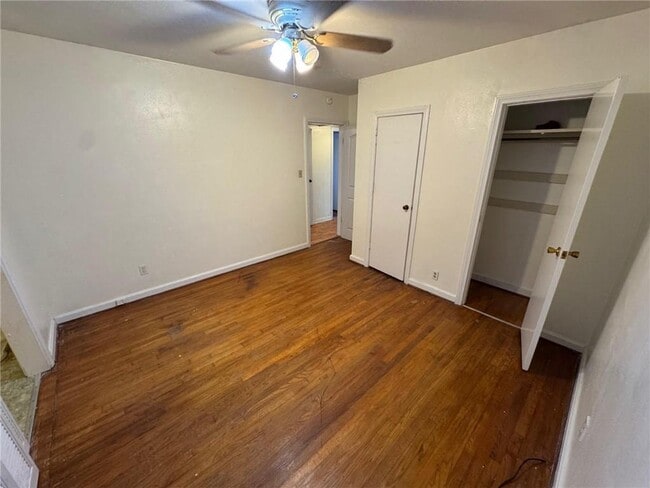Building Photo - 35 E Chadwick Dr