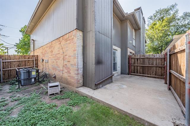 Building Photo - 7604 Chapin Rd