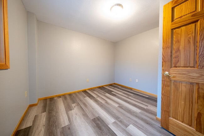 Building Photo - 13916 Copper Ct