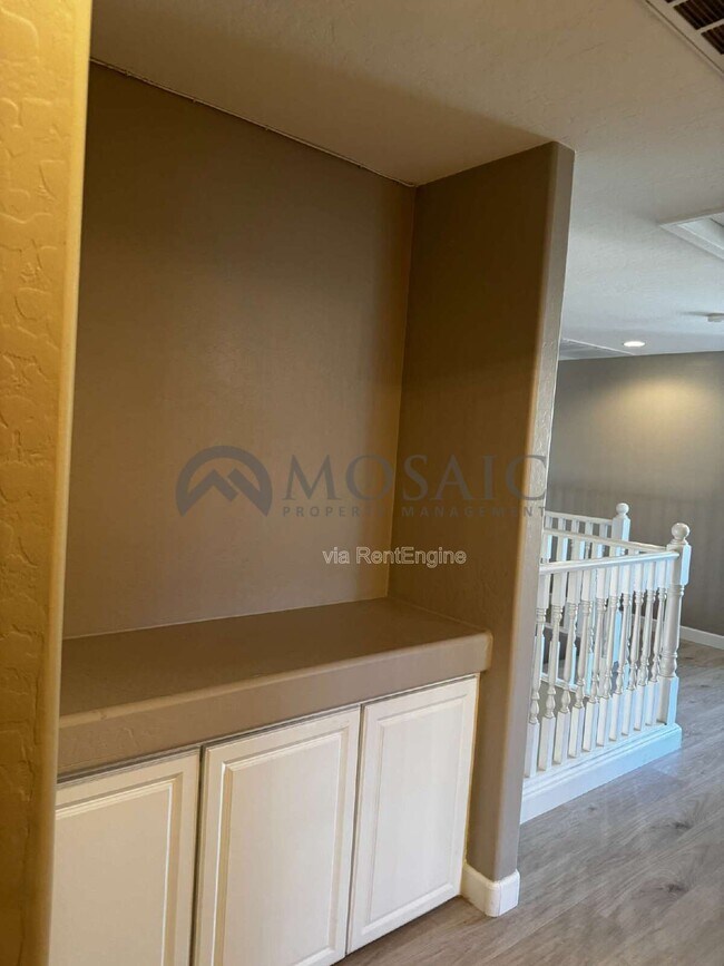 Building Photo - 3356 E Mayberry Ave