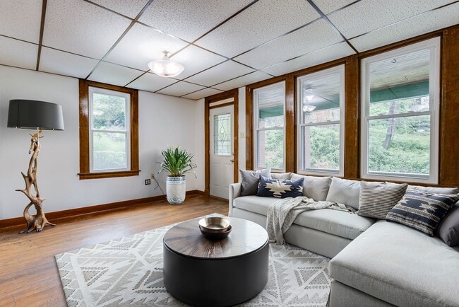 Building Photo - 2642 Quarry St