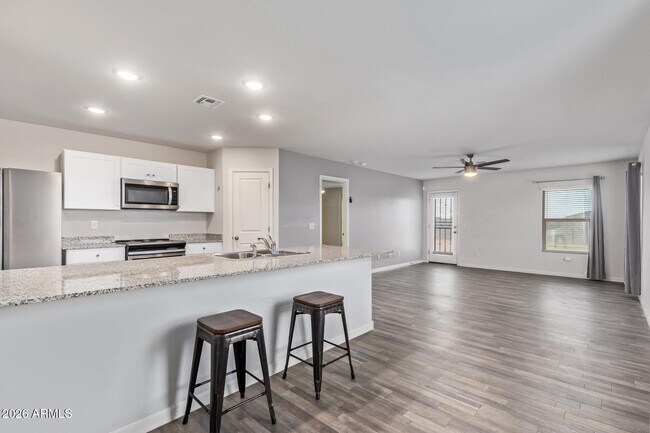 Building Photo - 3730 N Algodon Dr