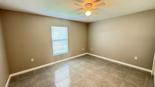 Building Photo - 851 San Filippo Dr SE
