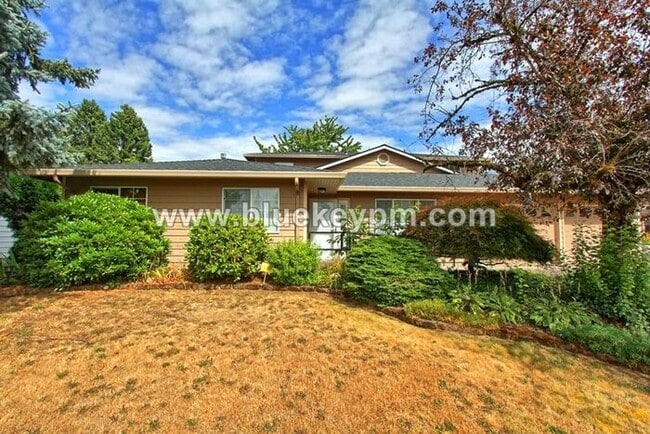 Building Photo - 5 Bed, 4 Bath ADA Accessible Home in Gresham
