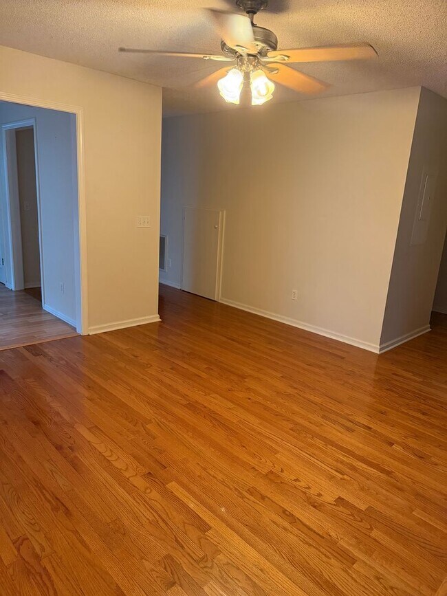 Building Photo - Beautiful Irmo Property FOR RENT