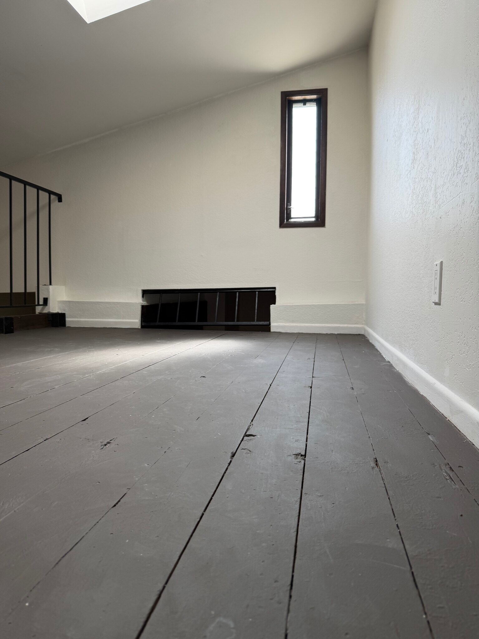 Loft - 700 1st St