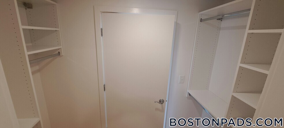 Building Photo - 40 Malvern St