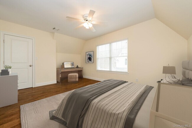 Building Photo - 24 Creek Rd