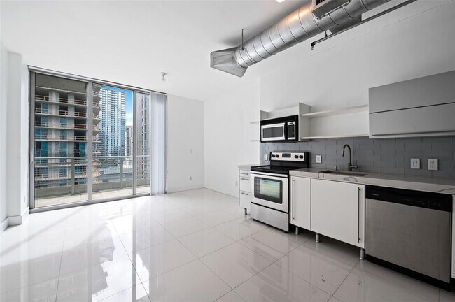 Building Photo - 690 SW 1st Ct