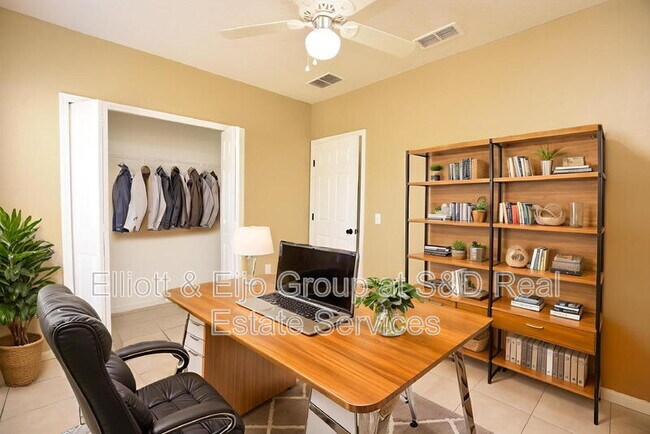 Building Photo - 982 Cumberland Dr